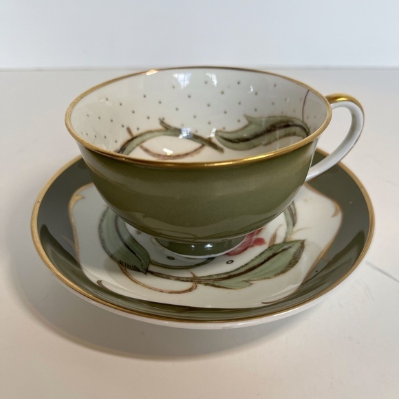 English Bone China Floral Decorated Footed Cup and Saucer by Suzie Cooper - Picture 3 of 12